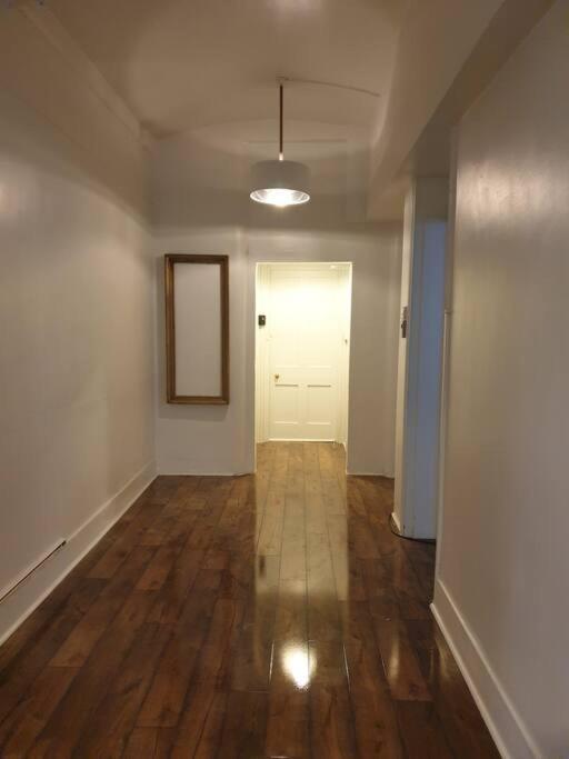Appartement 4 Quiet Compact Studio With Garden View - Best Location - Comfortable - Quiet à Hove Extérieur photo